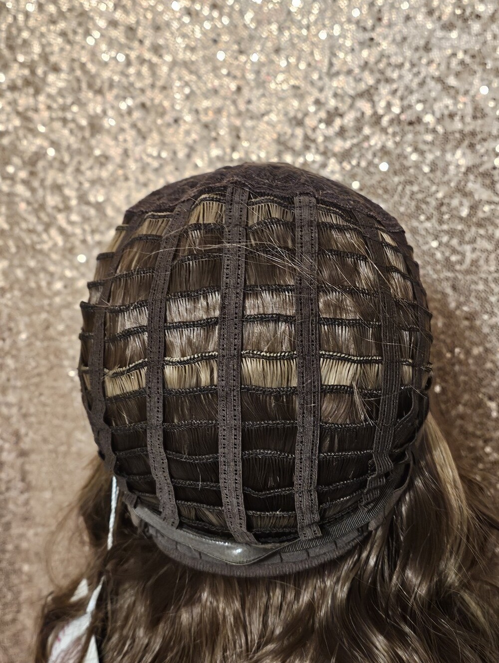 Wig - Picture 6 of 6